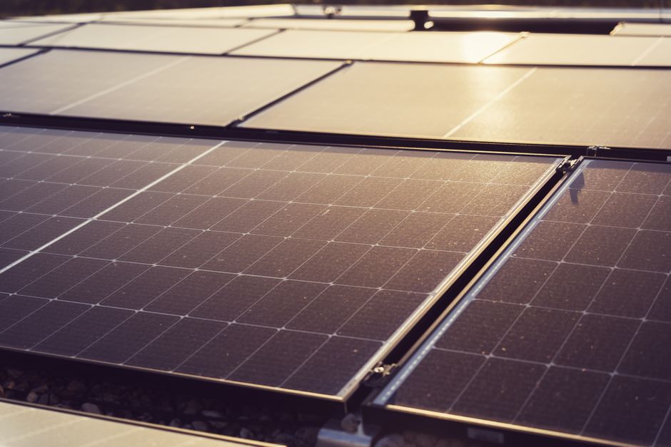 Solar Panels vs Solar Thermal: What